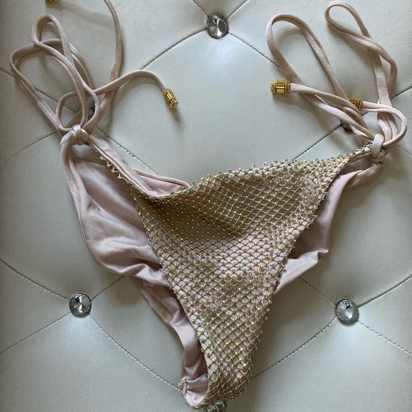 Elegant Gold Rhinestone Bikini - Picture 4 of 4